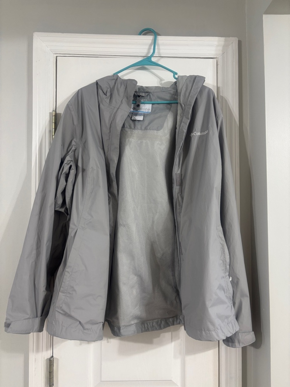 Columbia Gray Hooded Windbreaker Jacket